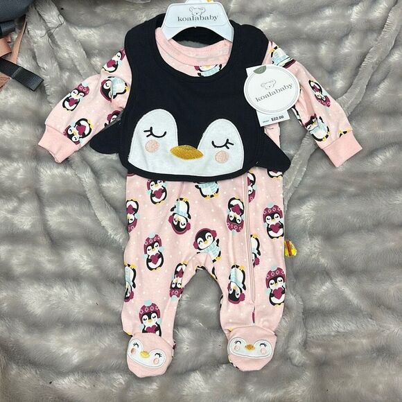 Koala Baby Girls Quilted Penguin Sleep and Play Footie with Bib, 2 Piece Set - P - Picture 2 of 3